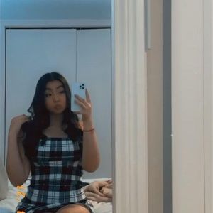 Meet your Posher, Alejandra anahi